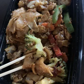 Pad See Ew Noodle