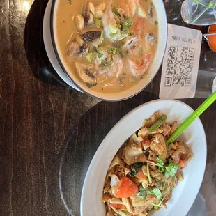 Tom kha, drunken noodles