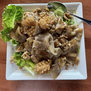 Khua Gai Noodles