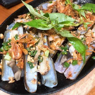 Of 92. Oc Mong Tay Nuong Mo Hanh/ Grilled Razor Clams with Green Onion