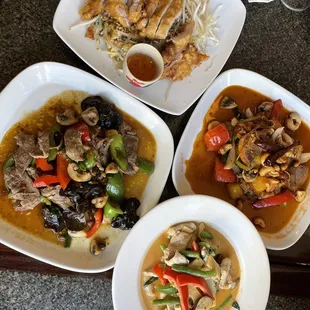 Crispy N8. Fried Chicken Pad Thai Country Style Lunch B7. Tender Beef Pepper Lunch P4. Duck Chili Lunch Red Curry Lunch