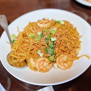 Garlic noodle with shrimp