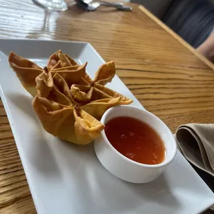 Crab rangoons