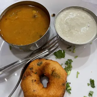 Medhu Vada