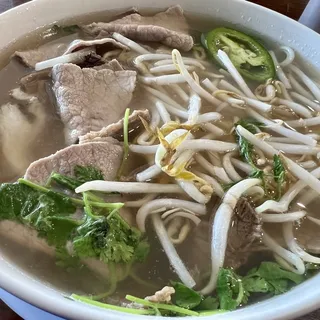 8. Pho Combo (Large)