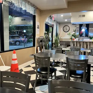 ramen and noodles, interior