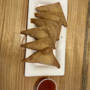 crab rangoons!