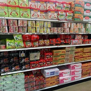 Asian Instant Noodles! Hot and Spicy, Sweet and Delicious!