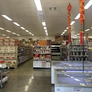 Grocery/Non-Grocery Aisles:   Canned foods, Sauces, Spices, Teas, Soups, Desserts, Noodles, Rice papers, Pots, Pans, Bowls, and more!