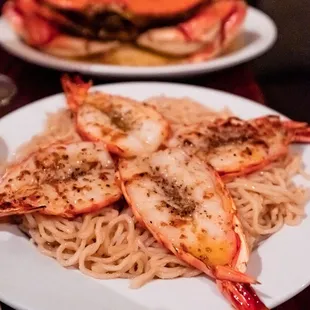 Tiger prawn garlic noodle