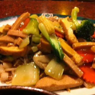 M9. Hu Tieu Xao Chay