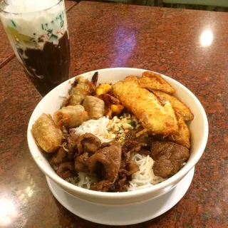 F9. Bun Cha Gio, Tau Hu Ky