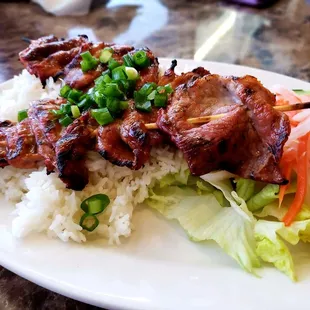 Grilled pork with rice