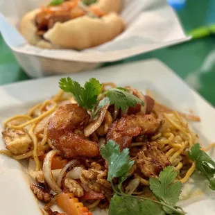 Helen Noodles with &quot;Shrimp&quot; and &quot;Pork&quot; Banh Mi