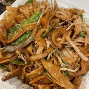 Chicken chow fun