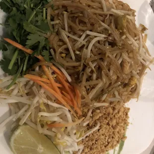 chicken pad thai