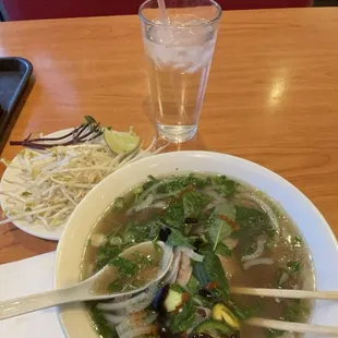 Pho thai 67. Pho Tai