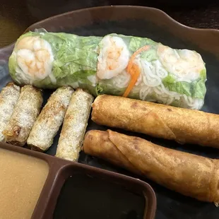 The Cha Ghio rolls are really small. Just note, really good.