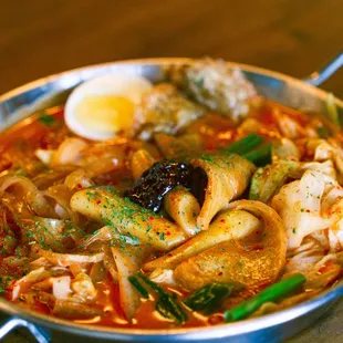 food, ramen and noodles