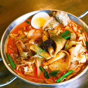 food, ramen and noodles