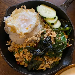 Pad Krapraw Gai