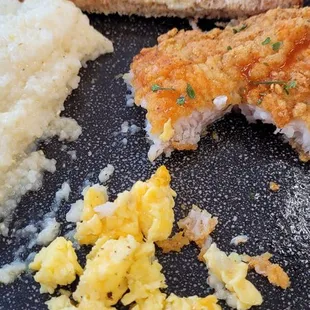 Yall...read the review please