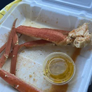 Skimpy $16 snow crab cluster