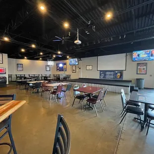 sushi and sashimi, interior