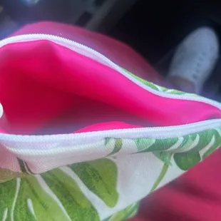 Zip pouch with lining