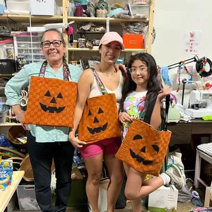 Halloween tote Bag class at Pegasus Creative Reuse in South Dallas!