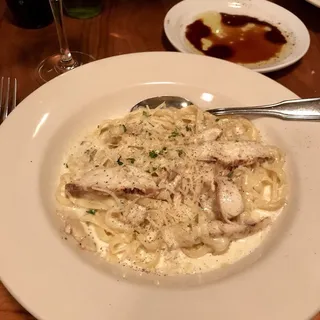 Fettuccine Alfredo