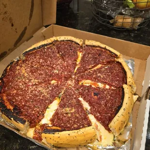 14&quot; Chicago Style Deep Dish Cheese Pizza