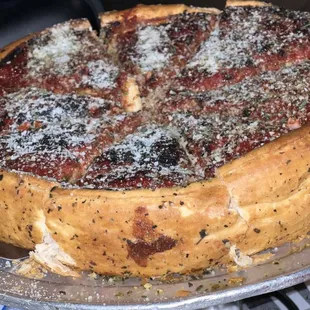 Meat Lover&apos;s Chicago Style Deep Dish Pizza