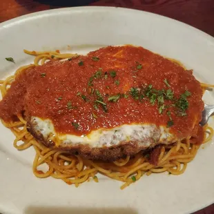 Crispy Veal Parmesan.  Good size veal...  Nice and crispy.  Sauce was not too strong.  Very good!