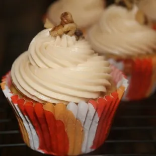 14-Carrot Good (Carrot/Brown Sugar Cream Cheese)