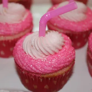 "Pink Artist" (Pink Lemonade)