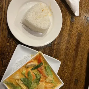 Pineapple curry &amp; white rice - dropped a noodle on my rice hence the residue but I loved the presentation