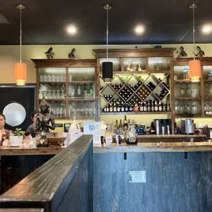 sushi and sashimi, interior