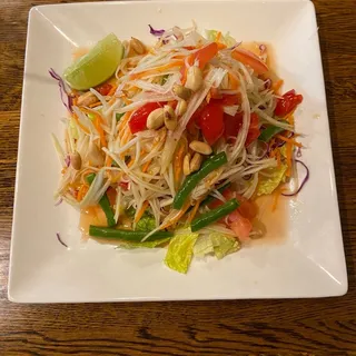 Green Papaya Salad (Thai Style)