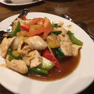 Pad Preaw Wan (Sweet & Sour)