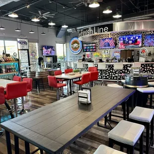 8-Top Table Bar View