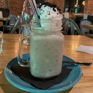 OREO MILKSHAKE