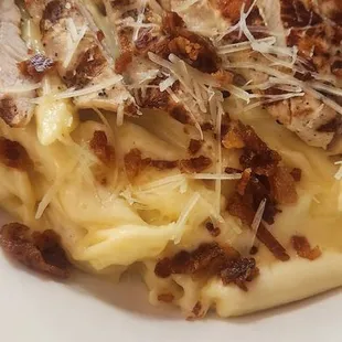 Mac and cheese with chicken