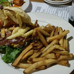 Mac and Cheese Burger