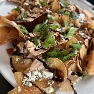 Chips in Blue cheese with bacon appetizer