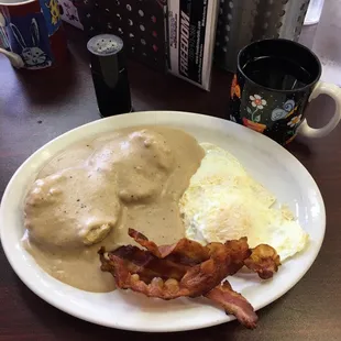 Biscuits gravy eggs over medium and bacon + incredible JFG coffee!