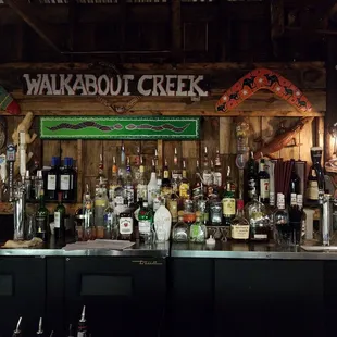 Cool Irish pub and Australian bar in Northern Neck. Friendly service. Excellent food. Ask for bartender Nicky. Live music Saturdays.