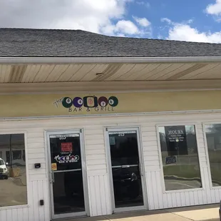 A wonderful sports bar and family restaurant!