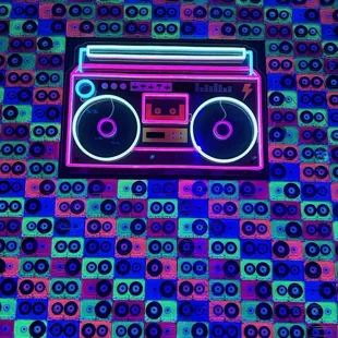 Fun 80&apos;s decor
