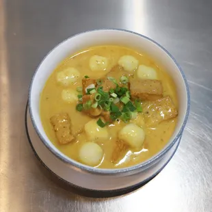 Hong Kong Fishball stew 咖喱鱼蛋豆腐
